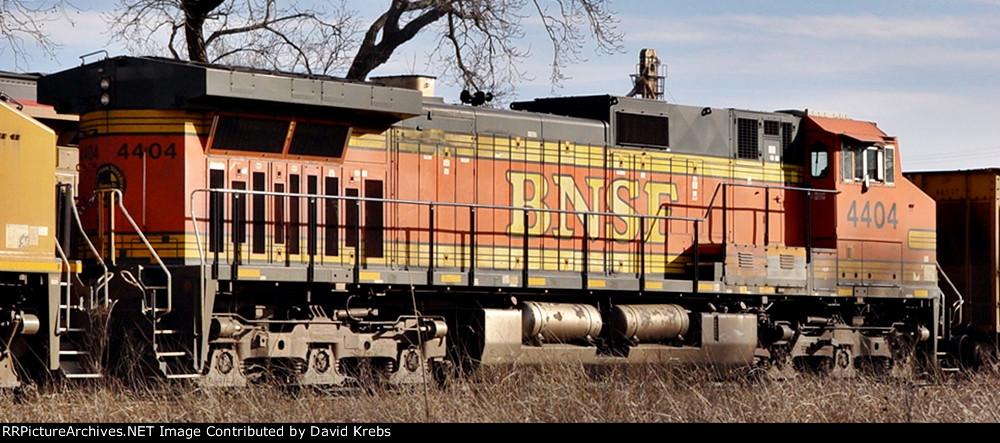 BNSF 4404